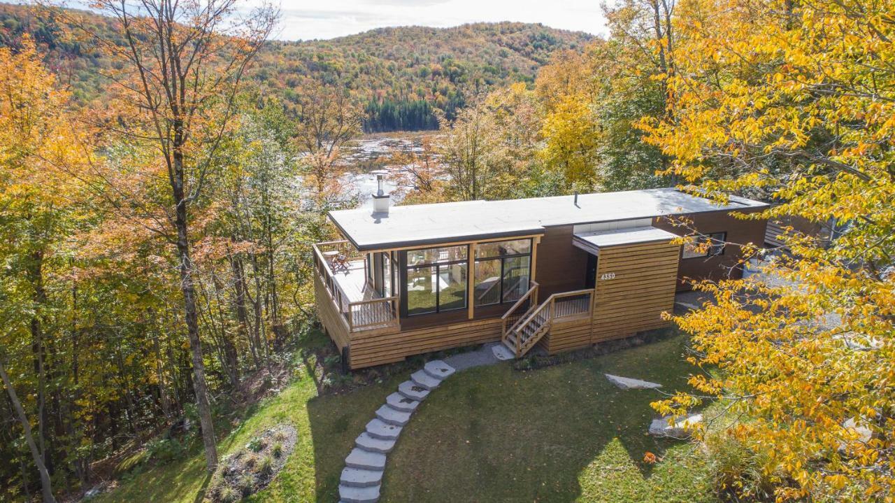 Modern Chalet With Mountain And Lake View By Reserver.Ca Sainte-Adèle Eksteriør billede